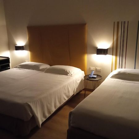 Hotel Touring Livorno Ngoại thất bức ảnh