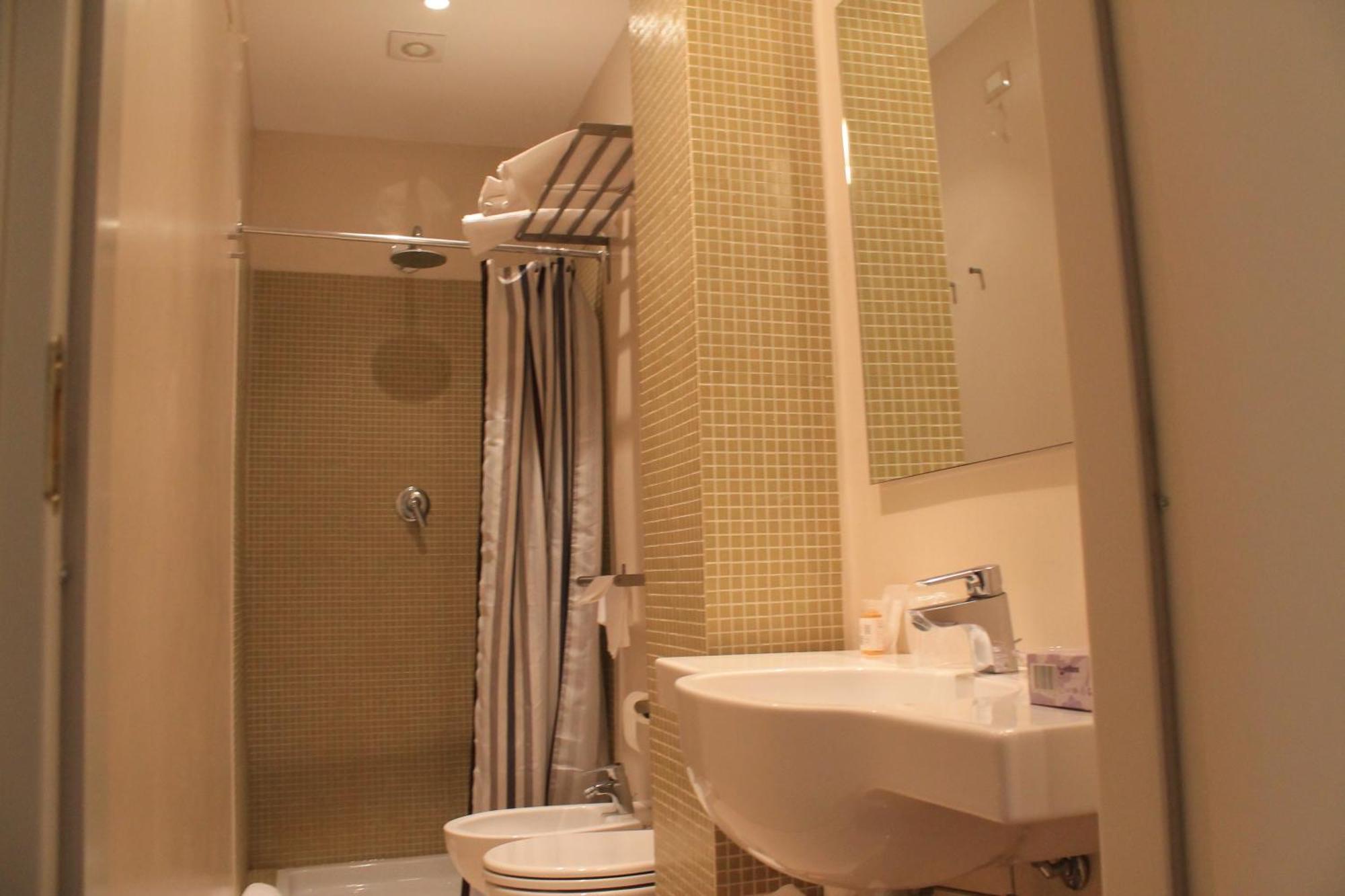 Hotel Touring Livorno Ngoại thất bức ảnh