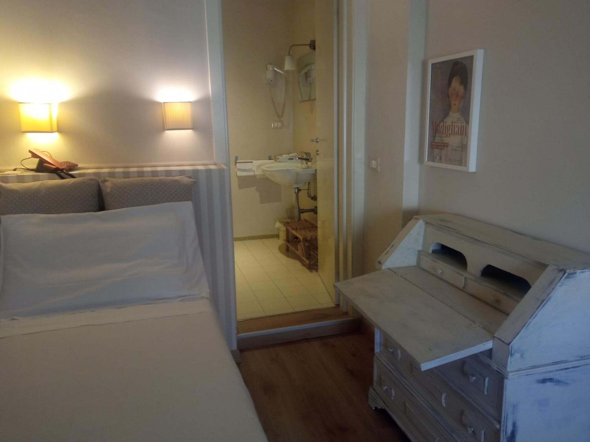 Hotel Touring Livorno Ngoại thất bức ảnh